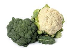 cabezas de brócoli y coliflor